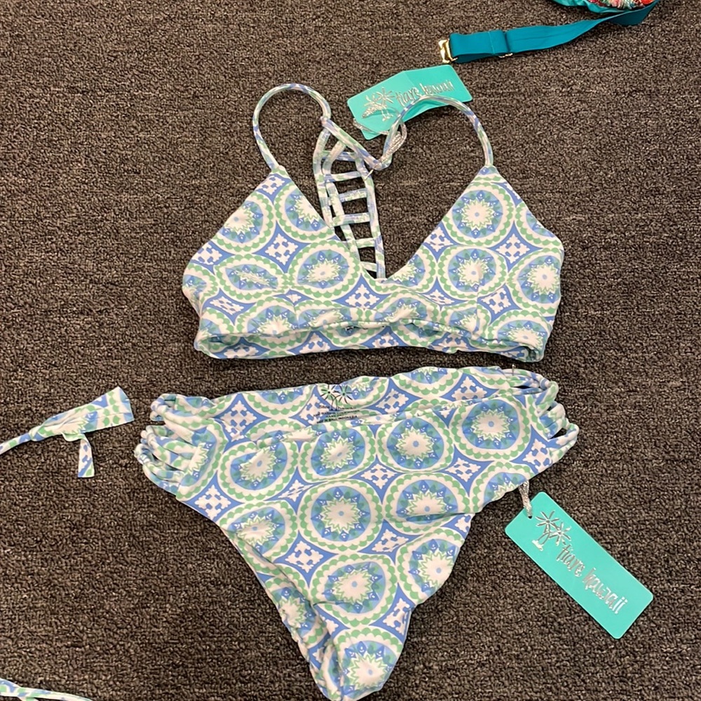 Medium tags on tiare hawaii bikini green and blue detailing